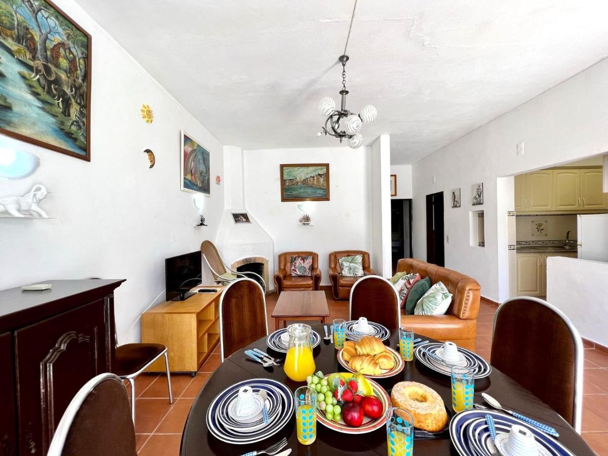 Armacao De Pera Twins 3 With Pool By Homing Apartment Bagian luar foto
